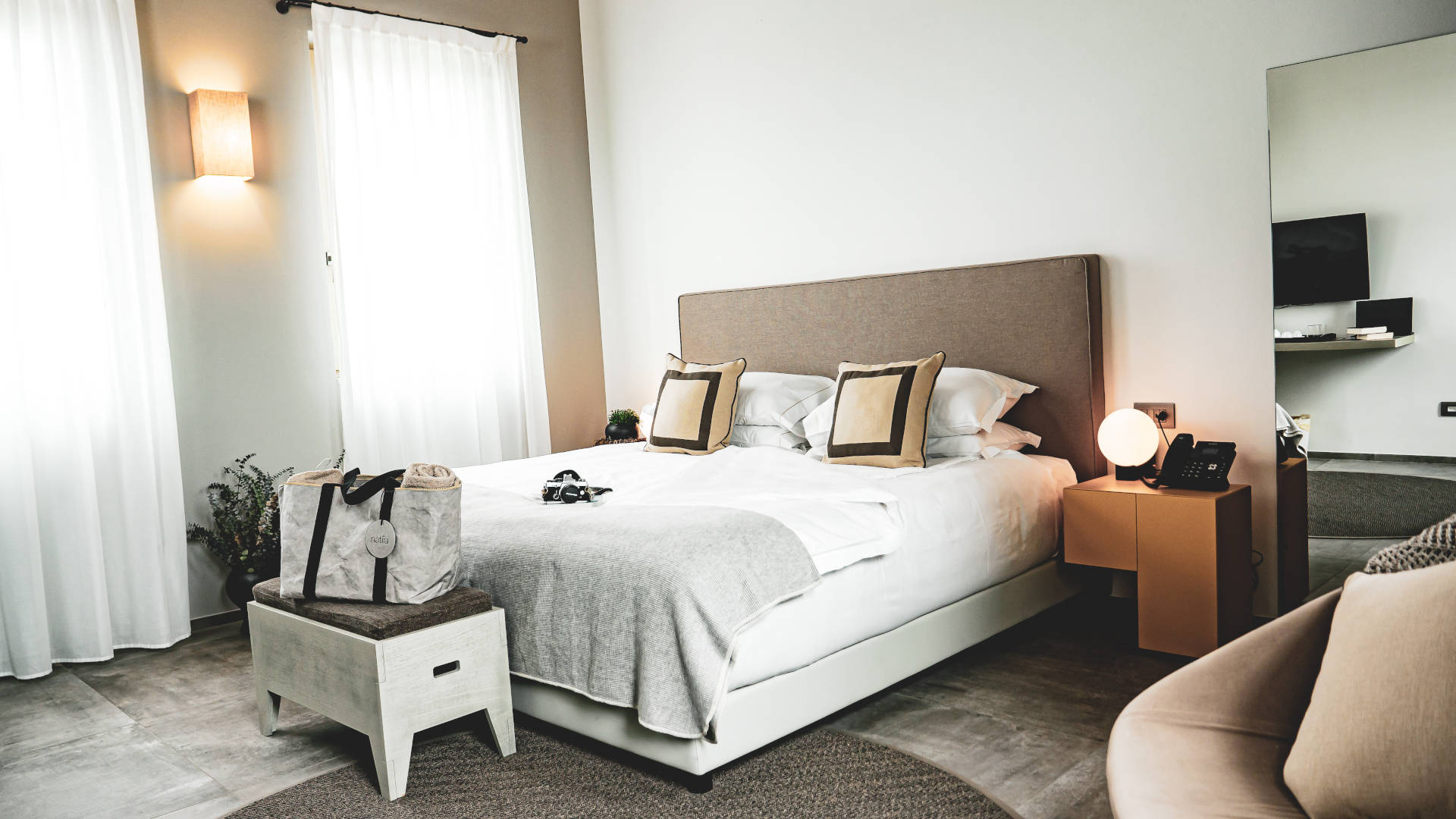 Hotel con Spa Piscina Weekend Vacanza Lago di Garda Luxury Room Deluxe Suite Lazise Bardolino Garda